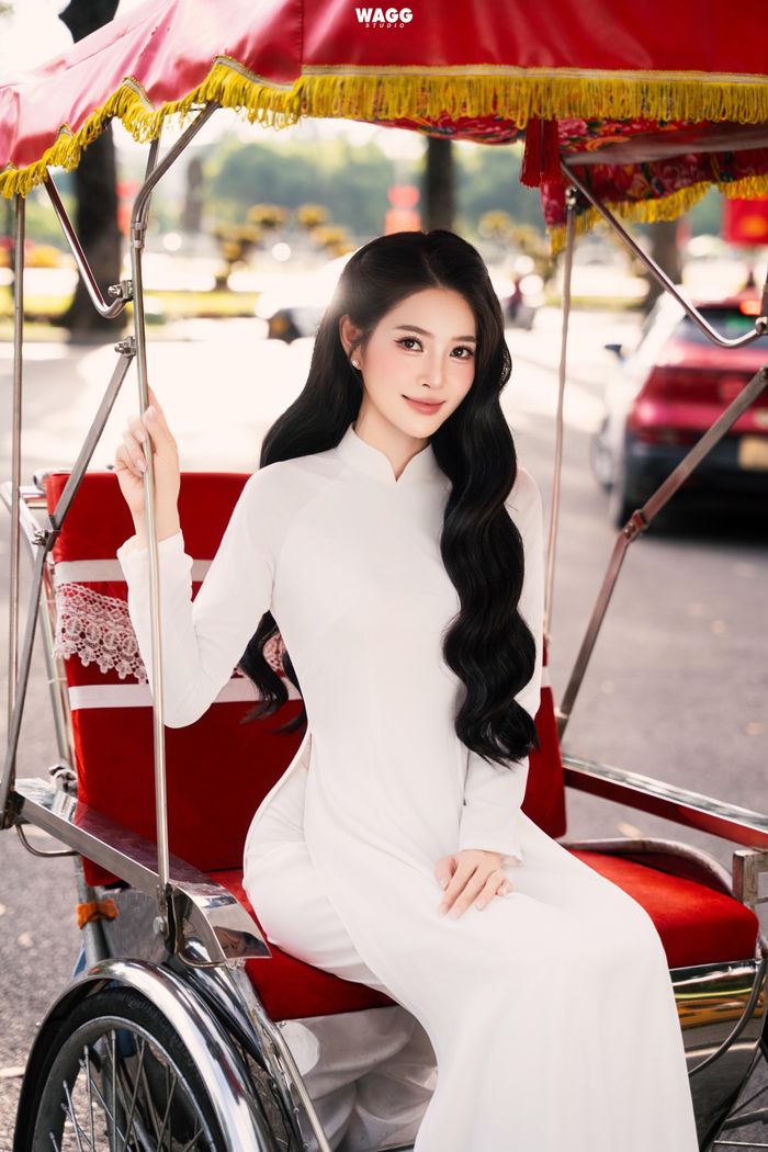 Thu Hiền cho biết thời gian dành cho công việc luôn được sắp xếp để đáp ứng lịch học. Cô chủ động lên kế hoạch cho từng giai đoạn, nhất là khi vừa theo học chương trình MBA vừa tham gia các hoạt động nghệ thuật và xã hội.