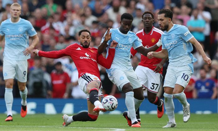 Man Utd đấu với Man City ở vòng 4 Ngoại Hạng Anh. (Ảnh: Reuters)