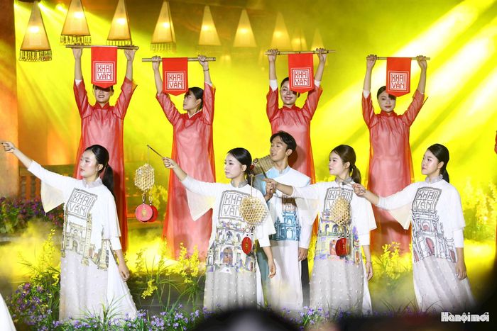 Ngọn lửa tri thức được thắp sáng từ Quốc Tử Giám qua bao thế hệ không chỉ giúp các bậc hiền tài đỗ đạt khoa bảng mà còn góp phần mở mang trí tuệ, định hình bản sắc trí thức Việt Nam.