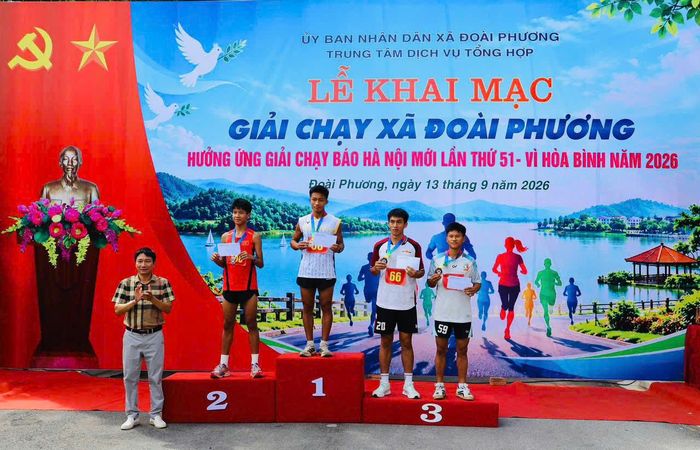 Ban Tổ chức đã trao 6 giải Nhất, 6 giải Nhì và 12 giải Ba cho các vận động viên xuất sắc. Ảnh: PV