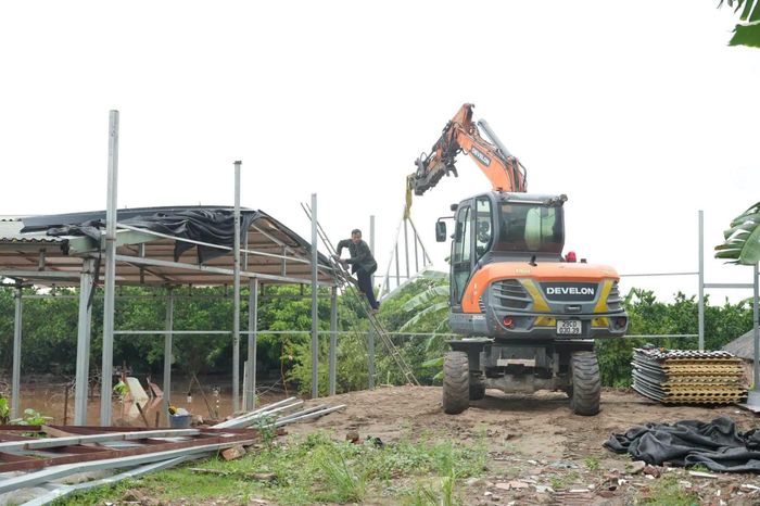 Chính quyền các địa phương quyết liệt xử lý vi phạm về đất đai, trật tự xây dựng. Ảnh: HL