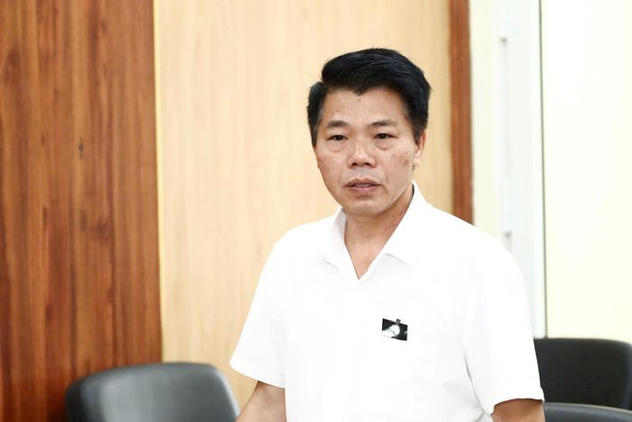 Bí thư Đảng ủy, Chủ tịch HĐND phường Yên Nghĩa Nguyễn Nguyên Quân phát biểu tại hội nghị. Ảnh: NT