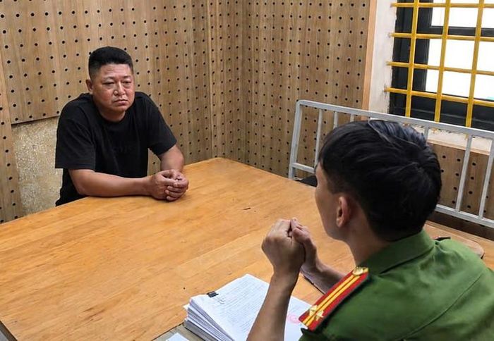 Đối tượng Trịnh Văn Hải tại cơ quan điều tra. Ảnh: Cơ quan Công an.