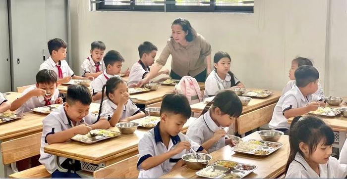 Tăng cường bảo đảm an toàn, chất lượng bữa ăn nội trú, bán trú của học sinh