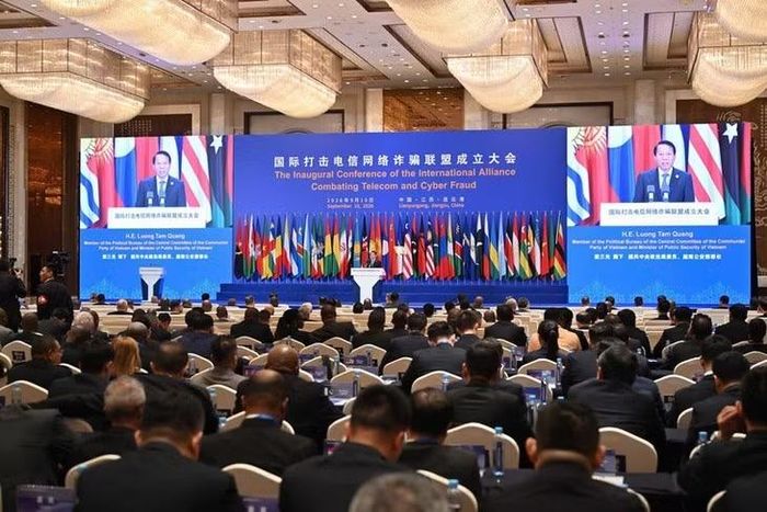 Đại tướng Lương Tam Quang, Ủy viên Bộ Chính trị, Bộ trưởng Bộ Công an, phát biểu tại Hội nghị