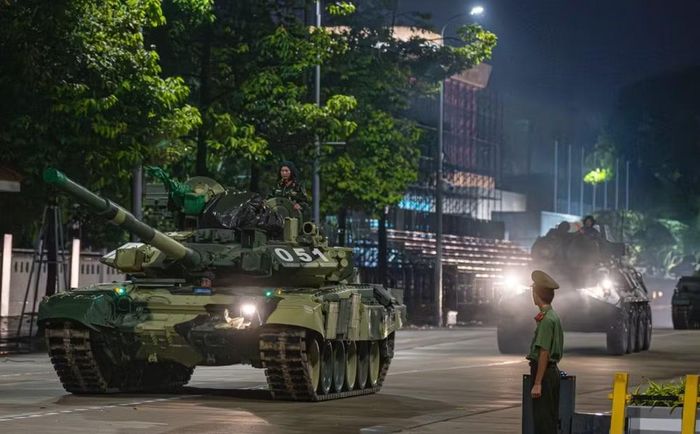 Tuy nhiên, giá trị của T-90S không nằm ở một lớp giáp hay khẩu pháo riêng lẻ, mà ở sự kết hợp giữa hỏa lực, cơ động, bảo vệ và điện tử trong cùng một nền tảng.
