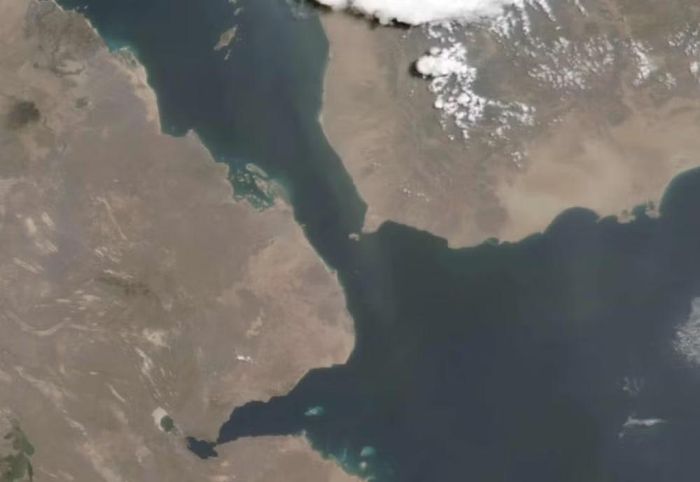 Khi tuyến Hormuz bị gián đoạn bởi xung đột giữa Mỹ, Israel và Iran, Riyadh đã chuyển một phần dầu mỏ qua đường ống tới cảng Yanbu ở phía tây để duy trì xuất khẩu qua biển Đỏ.