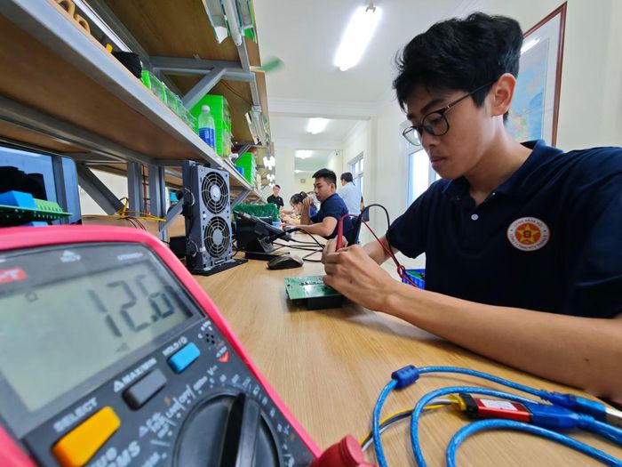 Với dây chuyền này, mỗi tháng công ty có thể đưa ra thị trường 20.000 sản phẩm và có thể tăng sản lượng theo yêu cầu