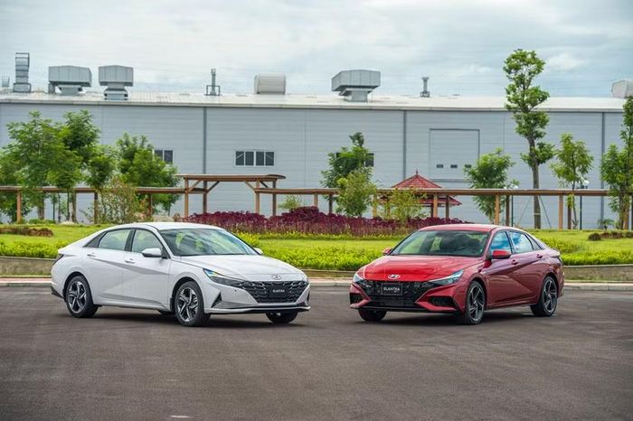 Mẫu Sedan hạng C của nhà Hyundai, Elantra ngày càng tỏ ra đuối sức