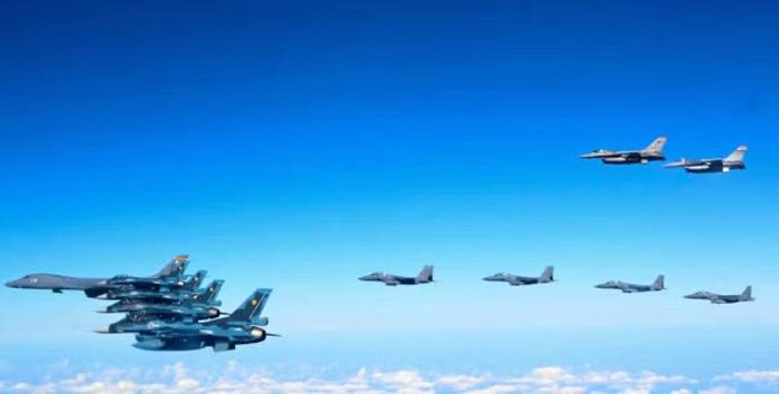 Nội dung tập trận gồm hoạt động trên không, trên biển, phòng thủ tên lửa, an ninh mạng và y tế. Ba nước cũng thực hành cơ chế trao đổi thông tin cảnh báo tên lửa theo thời gian thực.