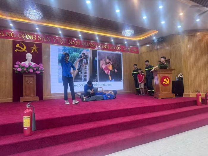 Lực lượng Cảnh sát PCCC và CNCH khu vực số 31 tuyên truyền, nâng cao kỹ năng PCCC và CNCH