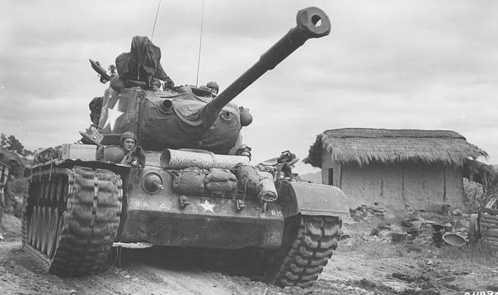 Xe tăng M46 vẫn giữ nhiều đặc điểm cơ bản của M26, nhưng có khả năng vận hành tốt hơn. Điều đó cho thấy thiết kế Pershing đủ tiềm năng để tiếp tục phát triển sau chiến tranh.