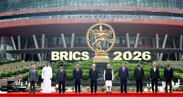 BRICS được thành lập tháng 9/2006 với 4 thành viên ban đầu. Hiện khối có 11 thành viên gồm Trung Quốc, Ai Cập, Ethiopia, Ấn Độ, Indonesia, Iran, Nga, Saudi Arabia, Nam Phi và Các Tiểu vương quốc Arab Thống nhất (UAE). BRICS cũng thiết lập cơ chế nước đối tác với 10 quốc gia.