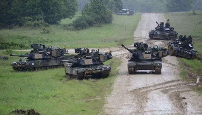 Dù vậy, lịch sử Abrams cho thấy một thiết kế xe tăng không nhất thiết phải bị loại bỏ chỉ vì đã cũ. Điều quan trọng là nền tảng đó còn khả năng tiếp nhận công nghệ mới hay không.