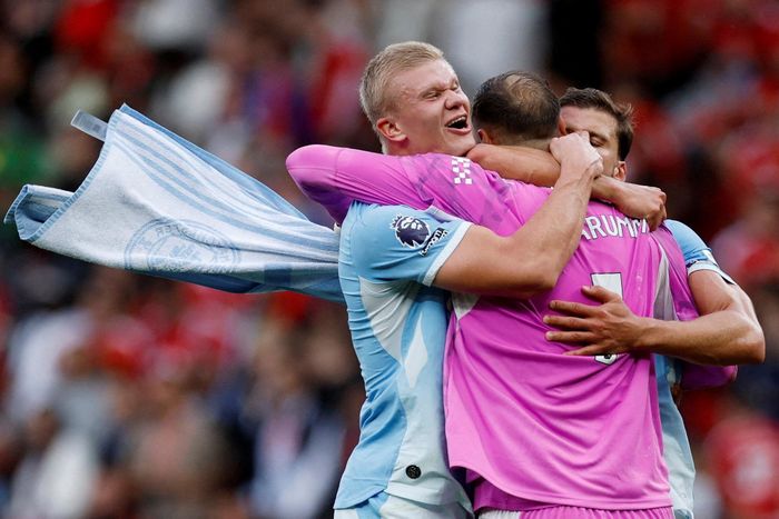 Haaland ghi bàn duy nhất ở derby Manchester.