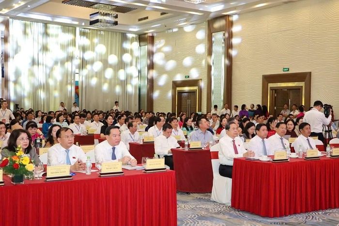 Các đại biểu tham dự hội nghị