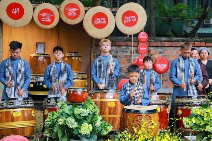 Biểu diễn đánh trống tại sự kiện