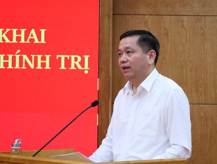 Uỷ viên Trung ương Đảng, Phó Bí thư Thường trực Đảng uỷ các cơ quan Đảng Trung ương Nguyễn Long Hải phát biểu kết luận Hội nghị. Ảnh: ĐCS