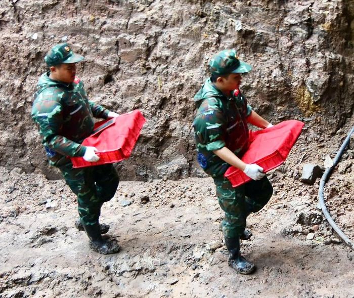 Thêm 5 bộ hài cốt liệt sĩ được phát hiện và quy tập tại Công viên Lê Thị Riêng trong ngày 14.9
