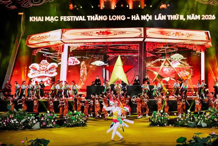 Một tiết mục biểu diễn của đoàn Việt Nam tại lễ khai mạc Festival Thăng Long - Hà Nội 2026 diễn ra tối 11/9 tại Hoàng thành Thăng Long. Ảnh: BTC