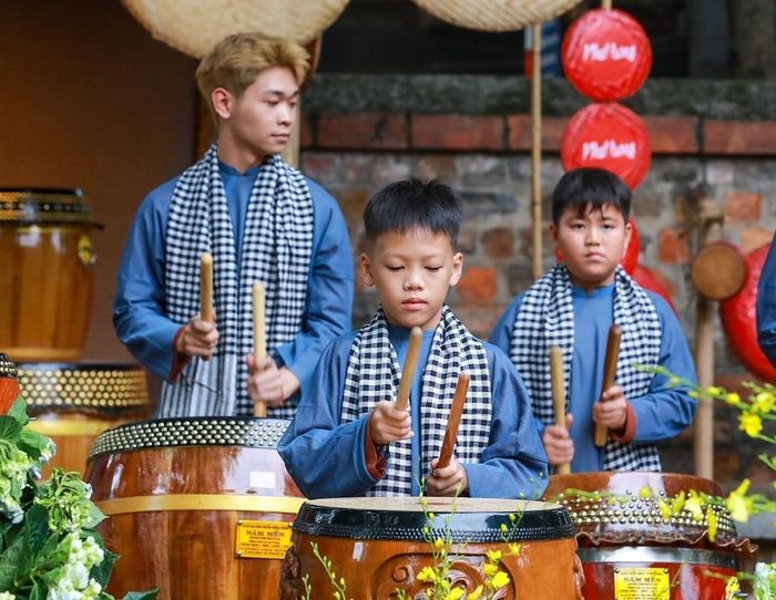 Trình diễn của làng trống Bình An (tỉnh Long An) trong chương trình. Ảnh: Khánh Hoà - TTXVN