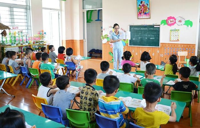 Trẻ em thuộc đối tượng phổ cập giáo dục mầm non cho trẻ 5-6 tuổi được miễn, giảm, hỗ trợ học phí