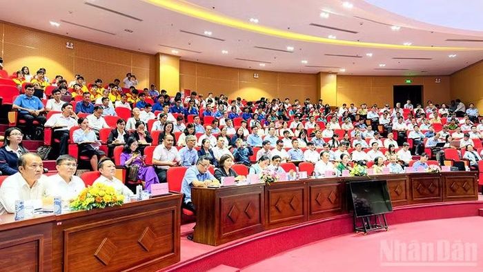 Đại biểu tham dự hội thảo. (Ảnh: BÁ DŨNG)