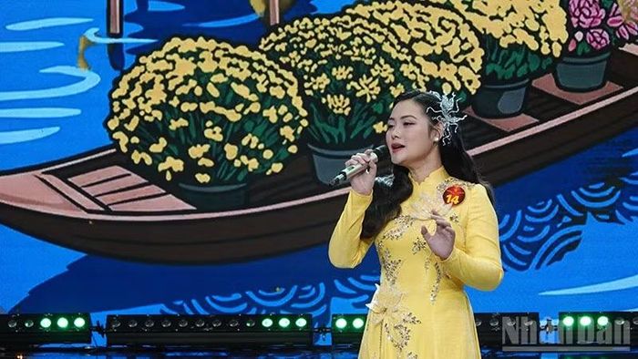 Thí sinh Nguyễn Thị Mỹ Duyên tiếp tục nhận được số điểm cao nhất từ Ban giám khảo. (Ảnh: LINH BẢO)