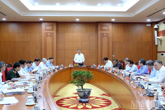Quang cảnh cuộc làm việc.