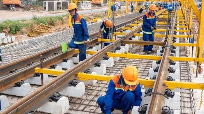Trong kỳ nghỉ Quốc khánh, nhiều công nhân đã đăng ký làm việc xuyên lễ để đáp ứng tiến độ dự án. (Ảnh: TDC)