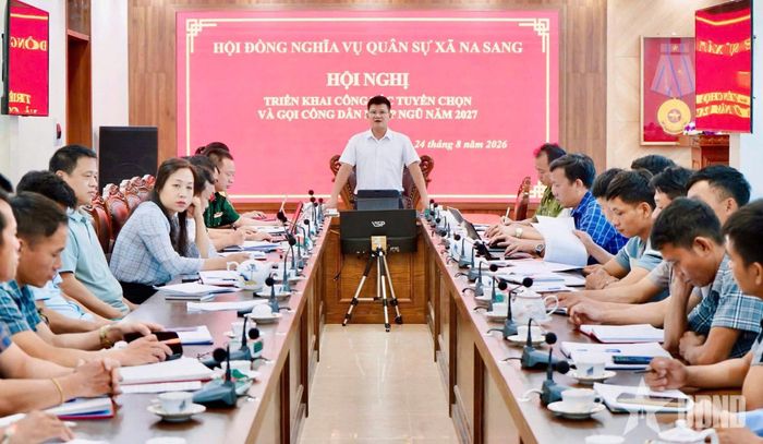  Hội đồng Nghĩa vụ quân sự xã Na Sang, tỉnh Điện Biên triển khai công tác tuyển chọn và gọi công dân nhập ngũ năm 2027. Ảnh: KIM ANH  