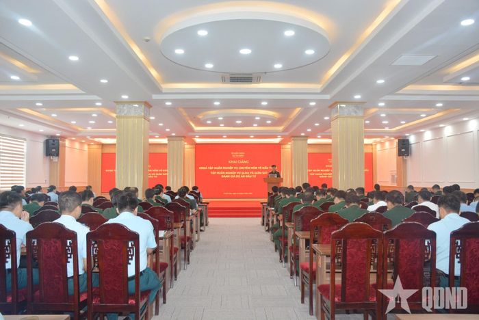 Quang cảnh khai giảng khóa tập huấn.