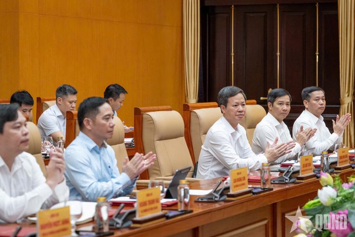 Các đại biểu dự hội nghị.