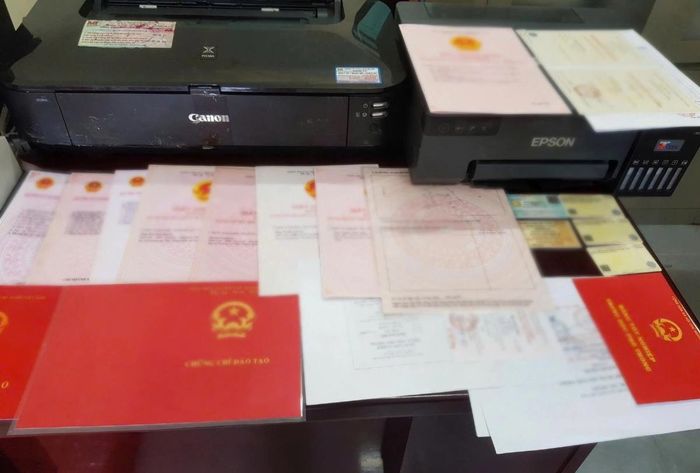 Tang vật của chuyên án.