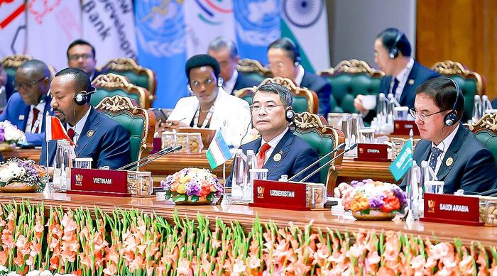  Thủ tướng Lê Minh Hưng tham dự phiên họp Hội nghị thượng đỉnh BRICS lần thứ 18 tại Ấn Độ, ngày 13-9. Ảnh: TTXVN 