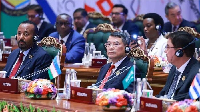  Thủ tướng Lê Minh Hưng dự phiên họp Hội nghị thượng đỉnh BRICS lần thứ 18 về “Tự cường, đổi mới sáng tạo, hợp tác và phát triển bền vững: Định hình tương lai tăng trưởng bao trùm toàn cầu”. Ảnh: TTXVN 