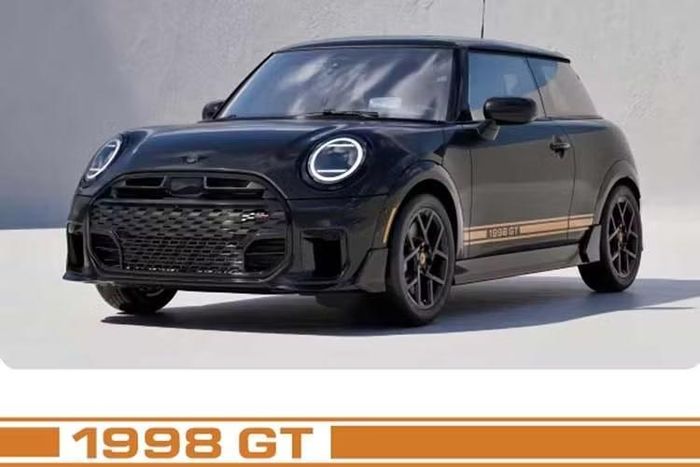 Mini đã bắt đầu nhận đơn đặt hàng trước cho 1998 GT và dự kiến bàn giao xe từ mùa thu. Mức giá khởi điểm được ấn định ở mức 36.875 USD, chưa bao gồm 1.350 USD phí vận chuyển tại Mỹ. Mức giá này cao hơn khoảng 4.075 USD so với bản Cooper S dù công suất đầu ra thấp hơn.