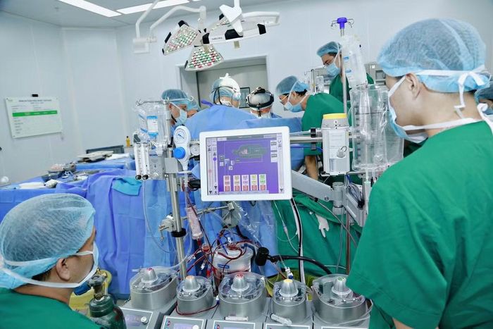 Hệ thống tuần hoàn ngoài cơ thể - Ảnh BVCC