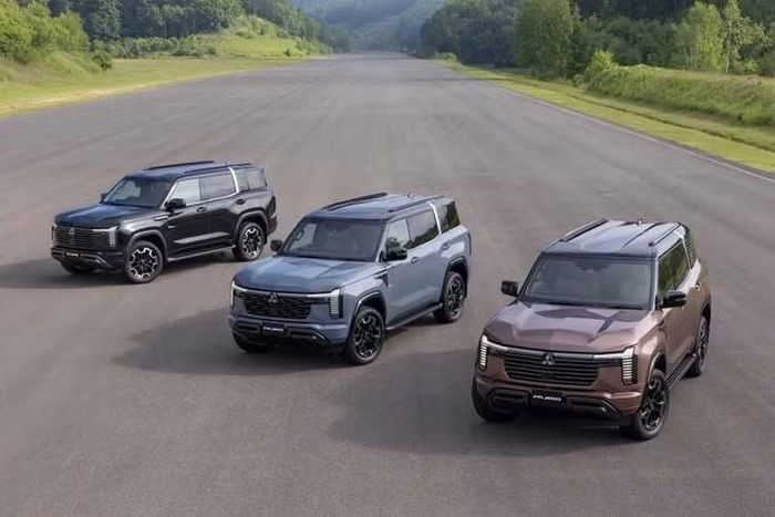 Mitsubishi Pajero thế hệ mới được giới thiệu với duy nhất động cơ diesel 2.4L tăng áp, hướng tới nhóm khách hàng ưu tiên khả năng kéo tải và mô-men xoắn lớn.