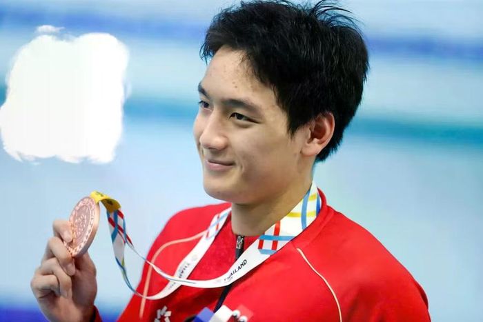 Trần Văn Nguyễn Quốc giành Huy chương Đồng nội dung bơi 100m tự do nam SEA Games 32 năm 2025. Ảnh: INT.