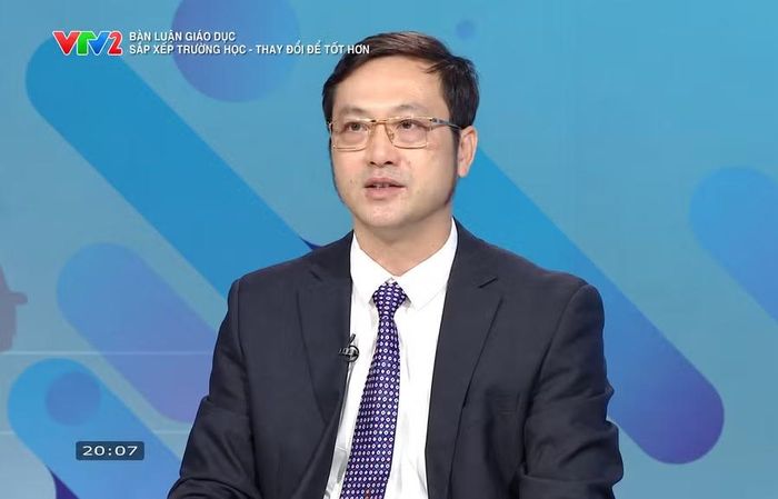 PGS.TS Phạm Văn Thuần - Phó Giám đốc Học viện Quản lý giáo dục chia sẻ tại Chương trình EduTalk - Bàn luận giáo dục trên VTV2. Ảnh được cắt từ video của Chương trình.