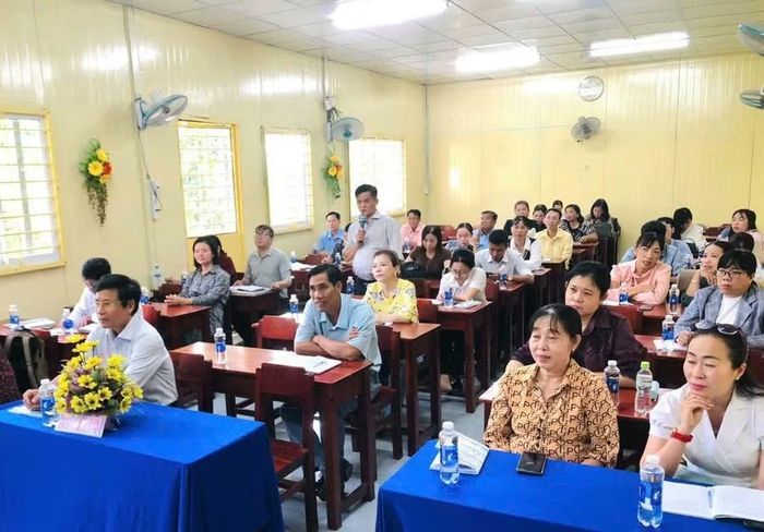 Đại biểu tham dự lớp tập huấn.