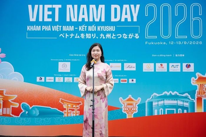 Tổng Lãnh sự Việt Nam tại Fukuoka Trịnh Thị Mai Phương phát biểu khai mạc, nhấn mạnh vai trò cầu nối hợp tác toàn diện giữa Việt Nam và vùng Kyushu - Okinawa. (Nguồn: TLSQ Việt Nam tại Fukuoka)