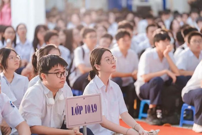 Số biên chế giáo viên dự kiến bổ sung cho năm học 2026-2027 cũng được điều chỉnh từ 104.516 xuống còn 43.267 người. Ảnh: VNU