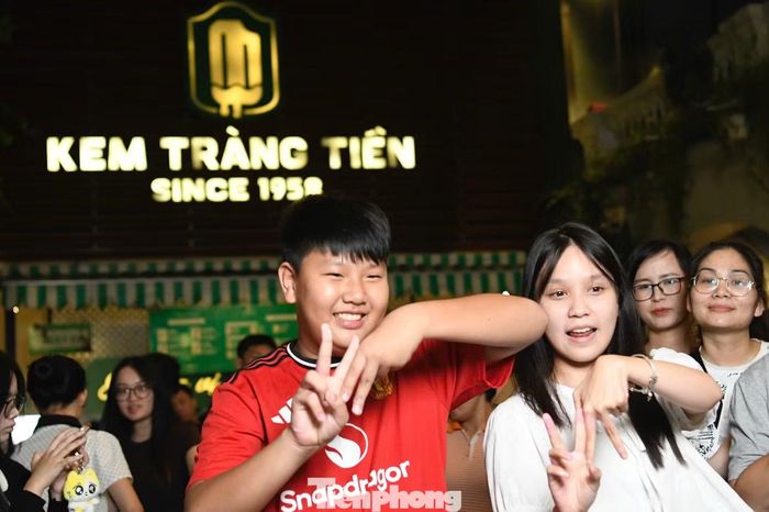 “Nơi này ăn sâu vào ký ức mỗi người. Hy vọng sau khi cải tạo, đô thị hóa, địa điểm này sẽ khang trang và đẹp hơn để các thế hệ sau được thụ hưởng”, bà Xuân chia sẻ.