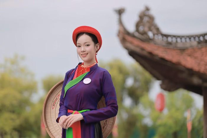 Không ít cô gái cho biết đây là lần đầu họ đến Bắc Ninh và trực tiếp nghe quan họ. Thí sinh được cảm nhận rõ hơn nét đặc sắc của loại hình nghệ thuật dân gian khi đứng giữa không gian văn hóa của vùng đất Kinh Bắc.