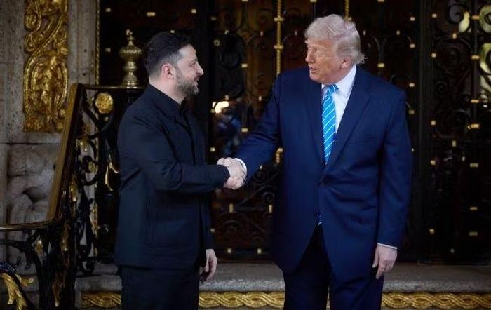 Tổng thống Ukraine Volodymyr Zelensky và Tổng thống Mỹ Donald Trump (Ảnh: Getty Images)