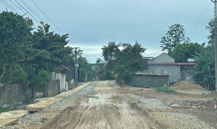 Yêu cầu nhà thầu huy động máy móc, thiết bị khi có mặt bằng sạch thi công