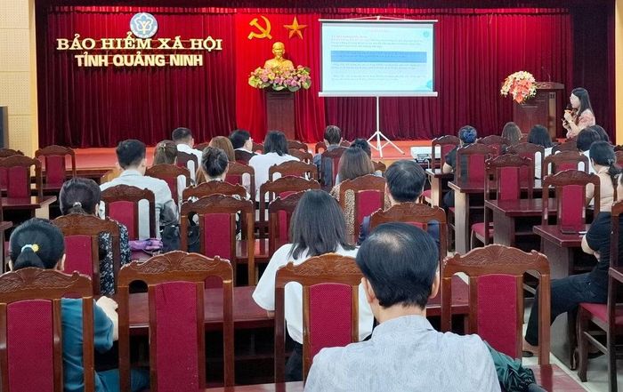 BHXH Quảng Ninh đối thoại, tuyên truyền chính sách BHXH, BHYT với chủ doanh nghiệp nhỏ và vừa trên địa bàn.
