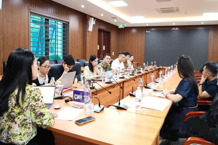 Đoàn kiểm tra của Sở Y tế Nghệ An và Công an tỉnh làm việc tại Phòng khám Y học cổ truyền Tâm Đức 6.